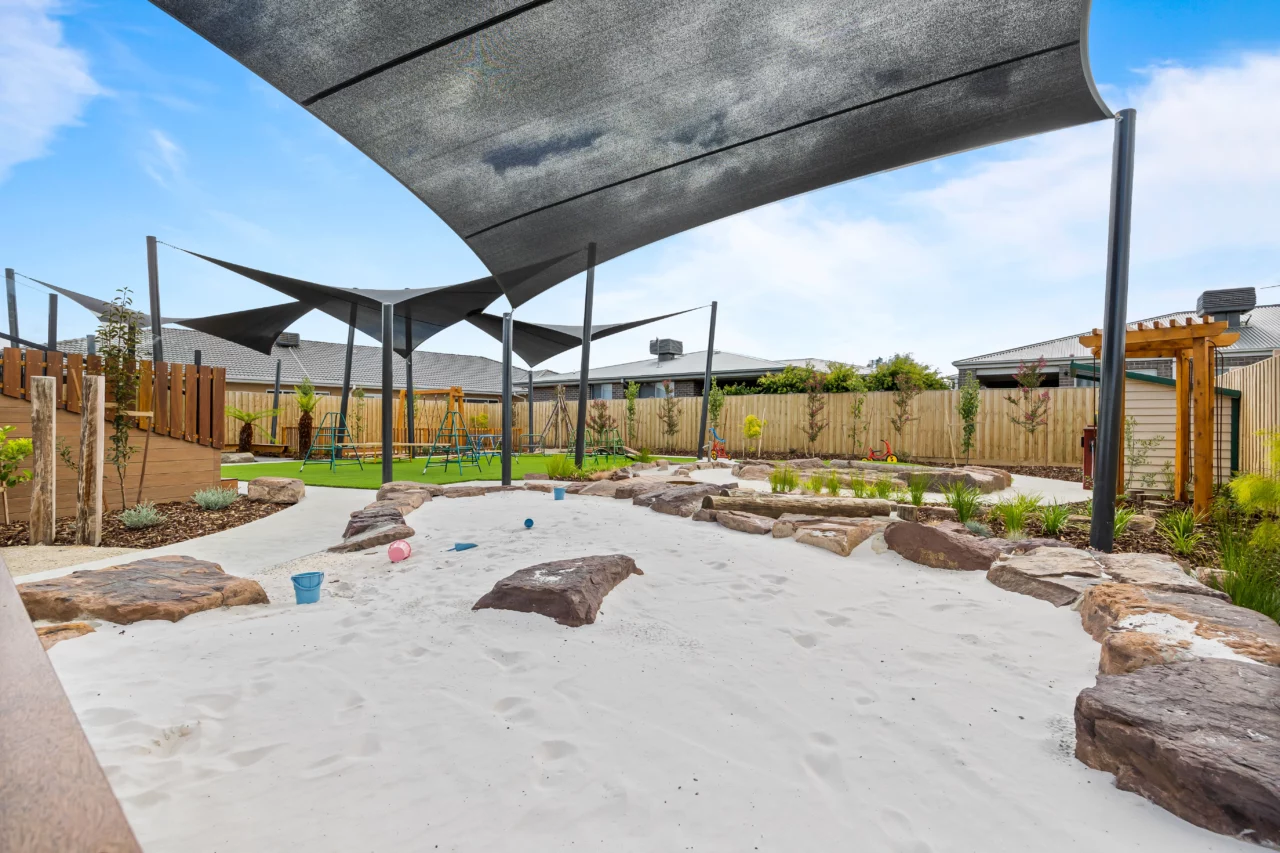 Jennys-ELC-Outdoor-Sandpit